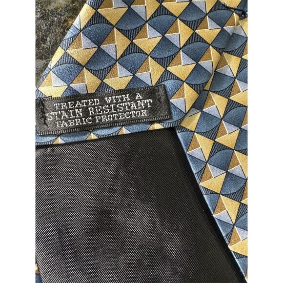 *3/$15 Van Heusen Men's Silk Tie Blue Tan Geometric Stain-Resistant - Picture 5 of 6
